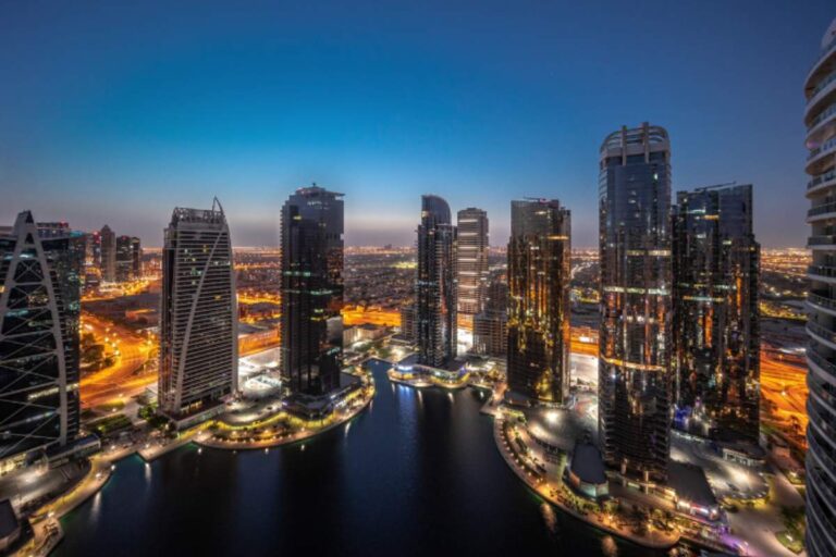 Dubai Real Estate Booms in 2025: The Key Drivers of Global Investment